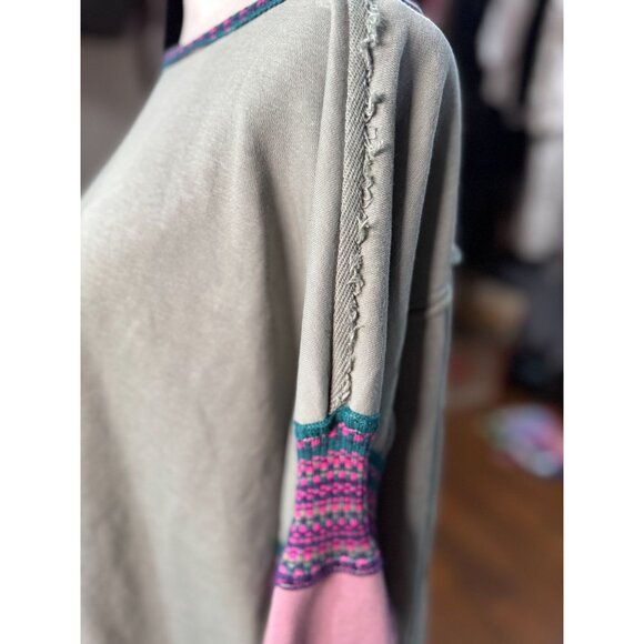 NEW Natural Life Boho Style Knit Top S/M Gray Pink Embroidered Sweatshirt - Picture 7 of 14